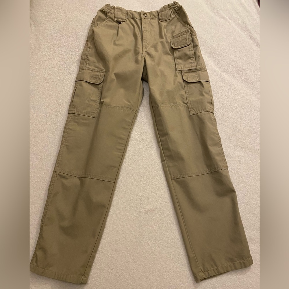 ***BUNDLE*** 5.11 Tactical Pant/ Shorts Women’s Size 8